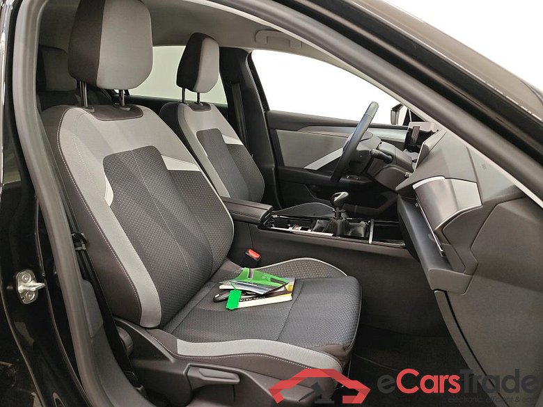 Opel Astra 5-deurs 1.2 turbo S/S 96kW Business Edition 5d #3