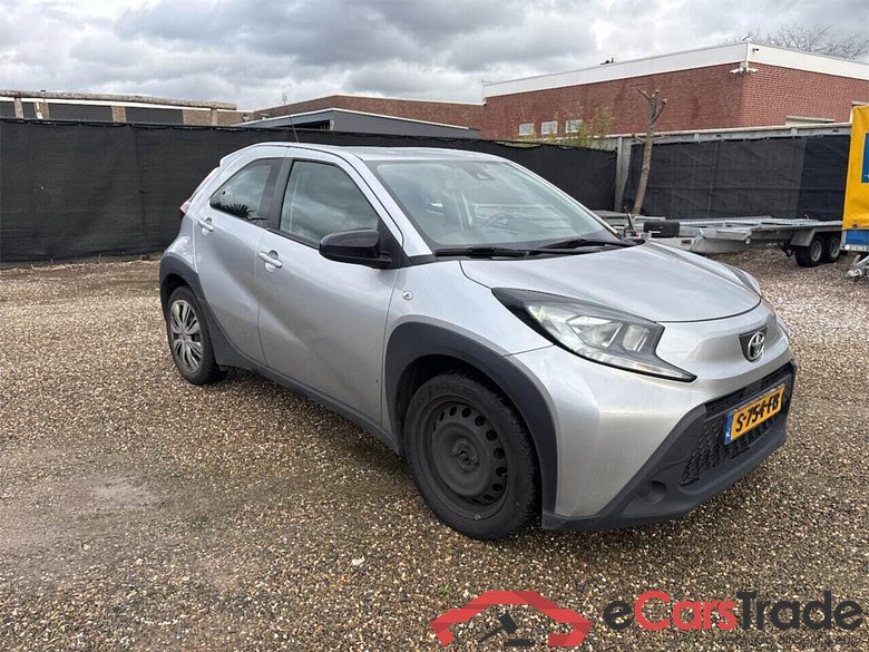 TOYOTA Aygo X 1.0 VVT-i MT Play #2