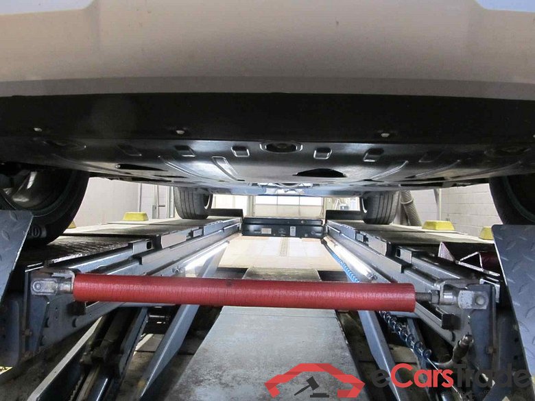 Volvo XC40 (2017->) DE - SUV5 B4 2WD EU6d, Inscription (EURO 6d), 2020 - 2022 #5