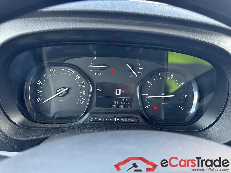 OPEL Vivaro / 2019 / 4P / furgón 2.0 Diésel 88kW (120CV) L Inc. Select #4