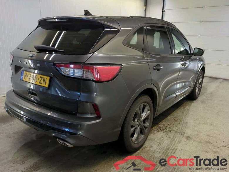 FORD KUGA 1.5 EcoB. ST-Line X #2