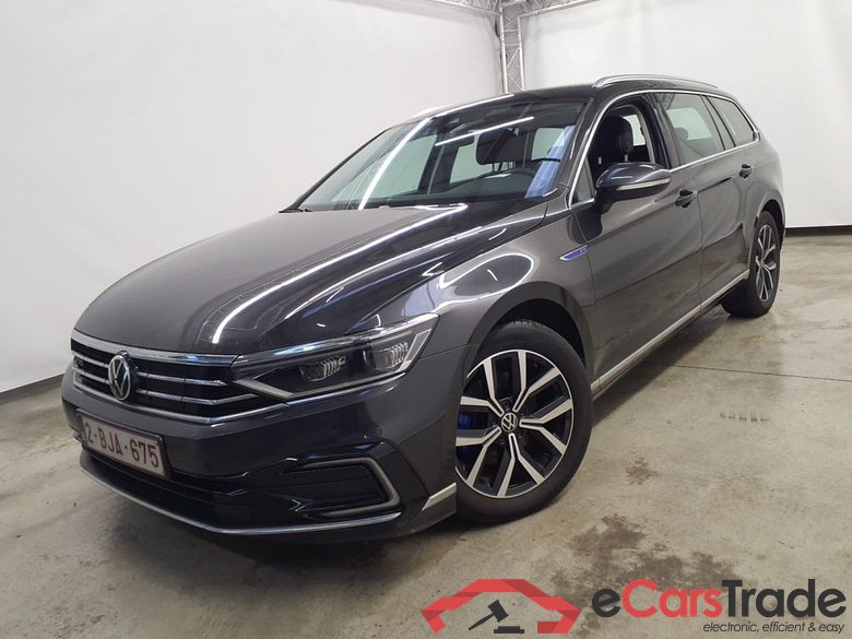 Volkswagen Passat Variant 1.4 TSI DSG6 GTE Business 5d
