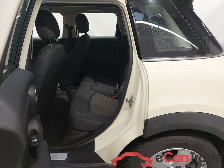 Mini 5 door One Aut. 5d #6