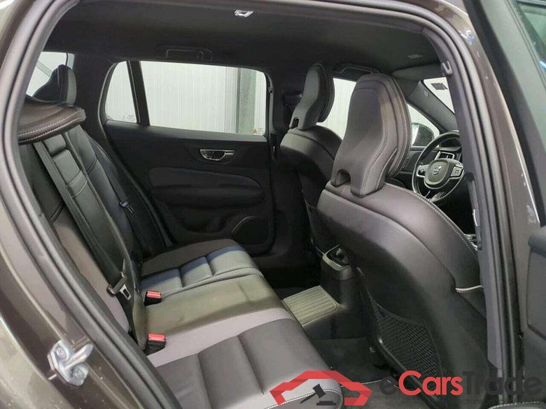 VOLVO V60 2.0 T8 TE AWD R-Des. #4