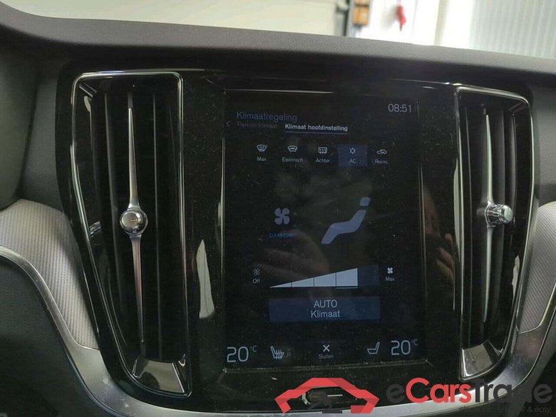 VOLVO V60 2.0 T8 TE AWD R-Des. #5