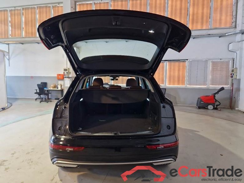 AUDI Q5 / 2020 / 5P / SUV 50 TFSI E BUSINESS QUATTRO S TRONIC #5