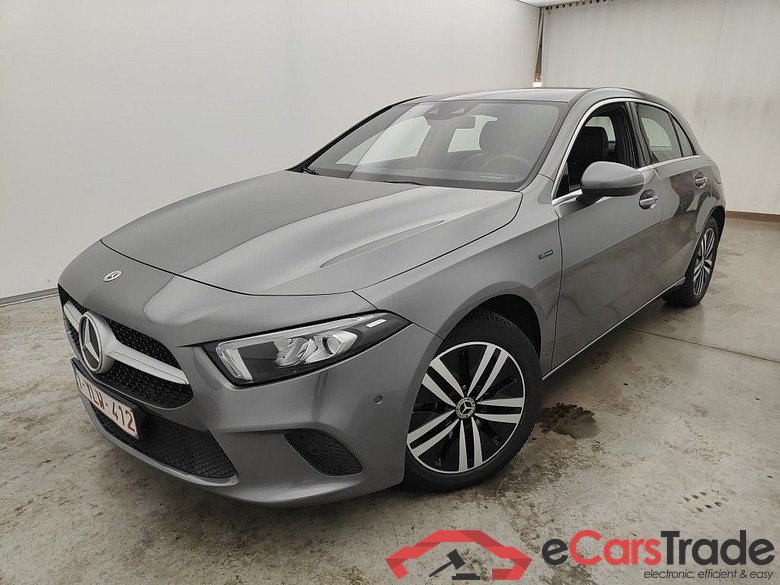 Mercedes-Benz A-Klasse A 250 e Business Solution 5d #1
