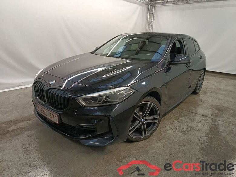 BMW 1 Reeks Hatch 118iA (100 kW) 5d