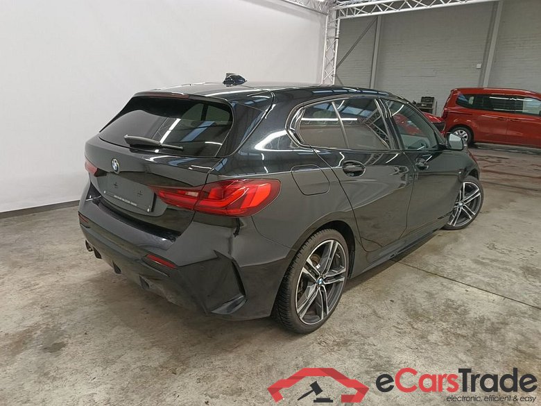 BMW 1 Reeks Hatch 118iA (100 kW) 5d #2