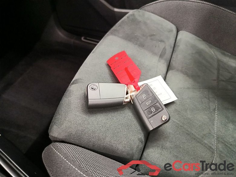 VOLKSWAGEN TIGUAN - 2021 1.4 eHybrid 245 PHEV Elegance OPF DSG 5d #4