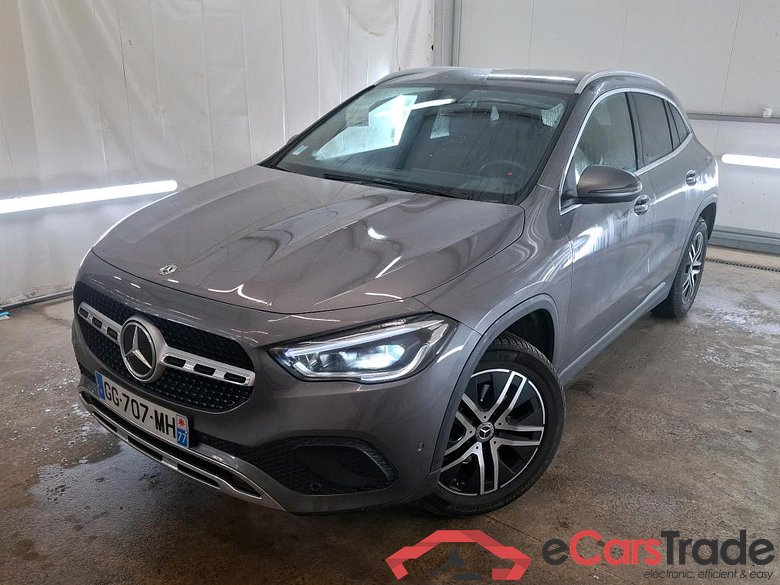 MERCEDES-BENZ GLA / 2020 / 5P / SUV 1.3 GLA 200 BUSINESS LINE DCT