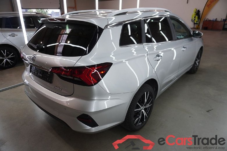 MG MG5 Standard Luxury 5d 130kW #2