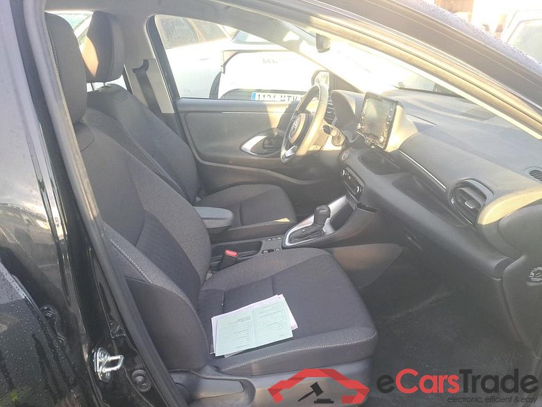 TOYOTA Yaris / 2020 / 5P / berlina con portón 1.5 120H Active Tech #6