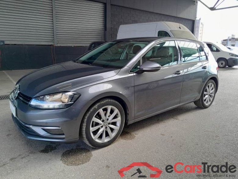 VOLKSWAGEN GOLF / 2017 / 5P / BERLINA 1.6 TDI EXECUTIVE BMT DSG #1