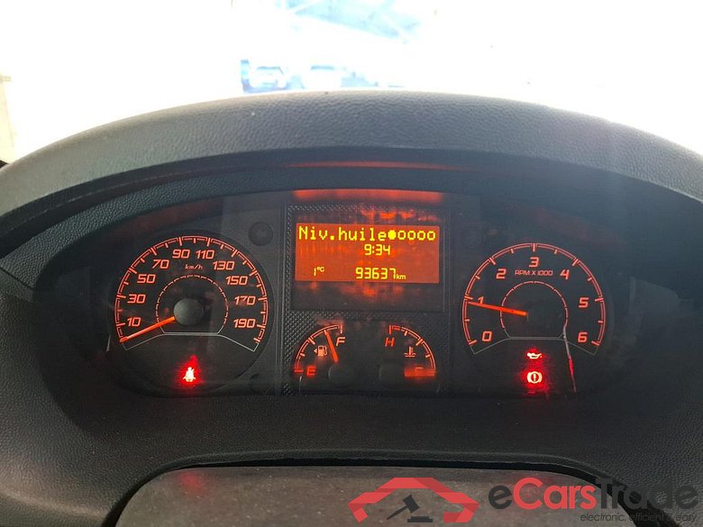 PEUGEOT Boxer VU 4p Fourgon BLUEHDI 110 PREMIUM PA 333 L1H2 #6