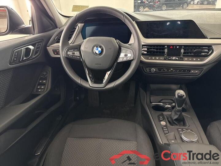 BMW 1 Reeks Hatch 1 Reeks Hatch 116d (85 kW) 85kW/116pk  5D/P Man-6 (4 seizoenen Banden) - CO2 onvolledig #5