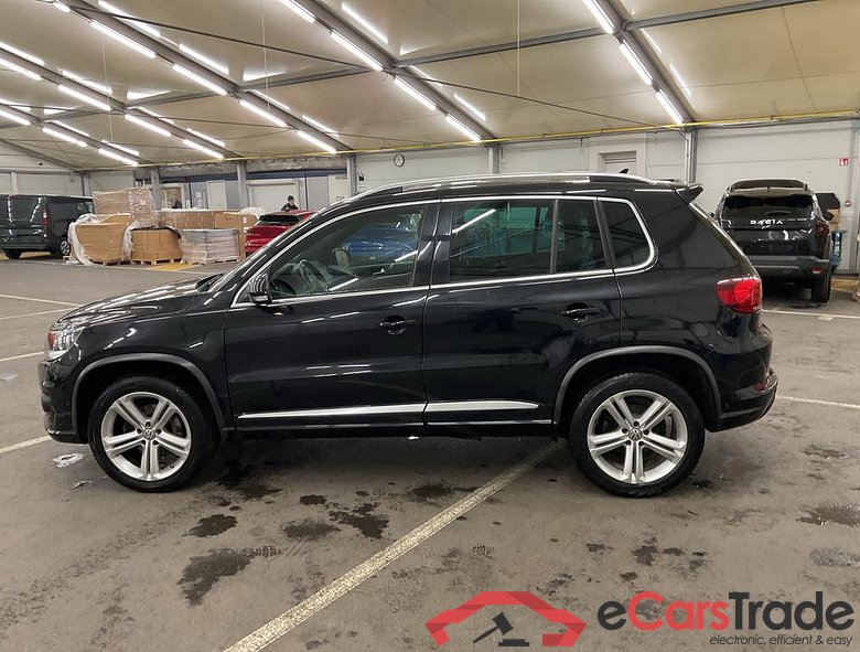 VOLKSWAGEN Tiguan Tiguan Sport & Style 2.0 TDI SCR BlueMotion Technology 81 kW (110 ch) 6 vitesses manuel #3