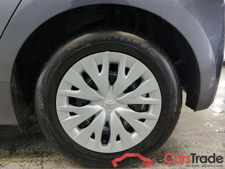 TOYOTA Yaris 1.5 VVT-i Active #4
