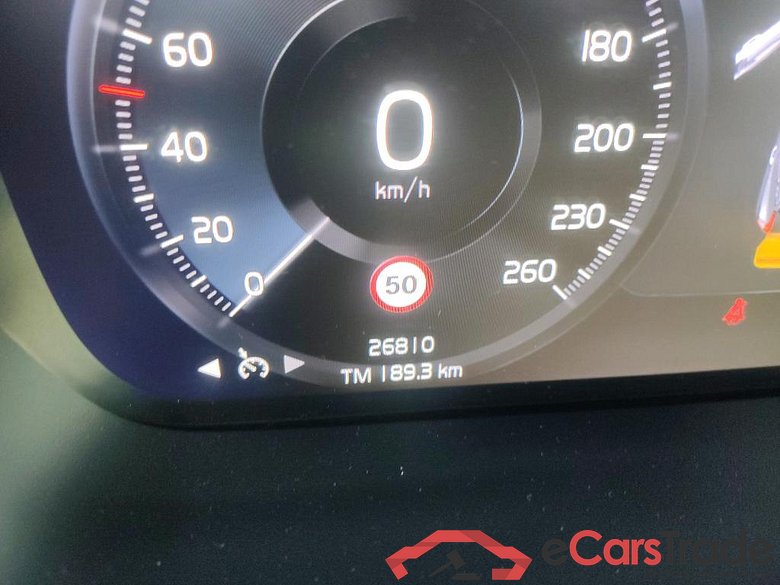 VOLVO XC40 / 2017 / 5P / todoterreno 1.5 T3 Momentum Pro Auto #5