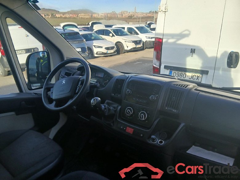 PEUGEOT Boxer / 2014 / 4P / furgón 330 L1H1 BlueHDi 81KW (110CV) #3