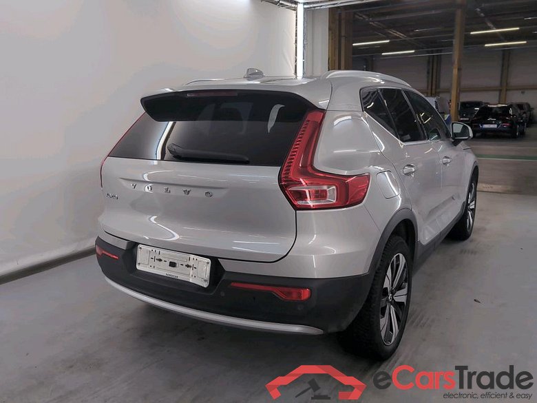 VOLVO XC40 1.5 T4 PHEV CORE DCT #4