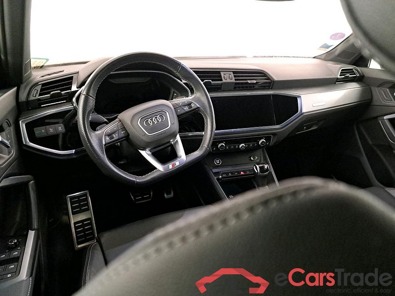 AUDI Q3 / 2018 / 5P / SUV 45 TFSI E 245 S TRONIC S LINE #5