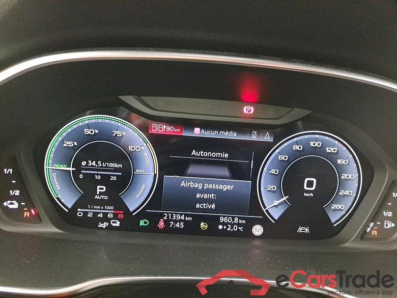 AUDI Q3 / 2018 / 5P / SUV 45 TFSI E 245 S TRONIC S LINE #6