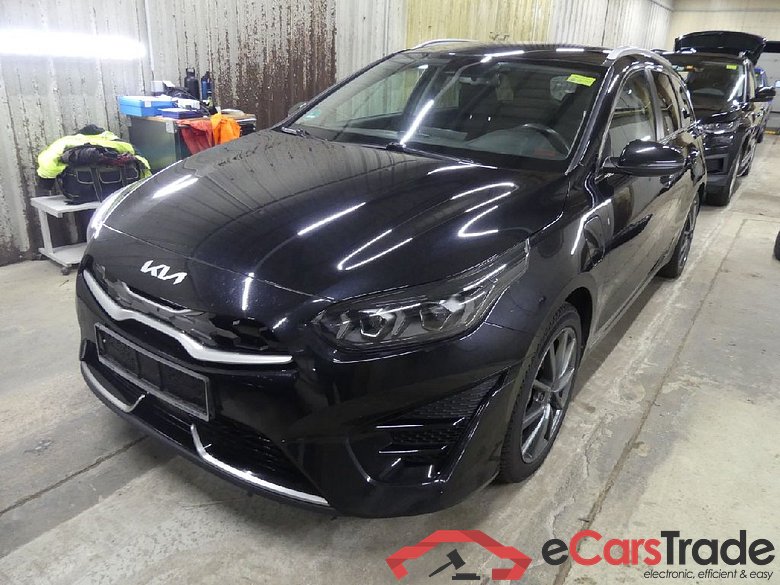 KIA Ceed SW 1.6 GDI DCT OPF Plug-in-Hybrid Spirit 5d 77kW #1