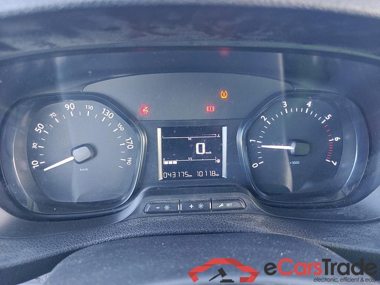 Jumpy Furgón Club XL 1.5 BlueHDi 100CV MT6 E6dT #4