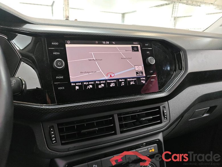 VOLKSWAGEN T-Cross 70 kW #3