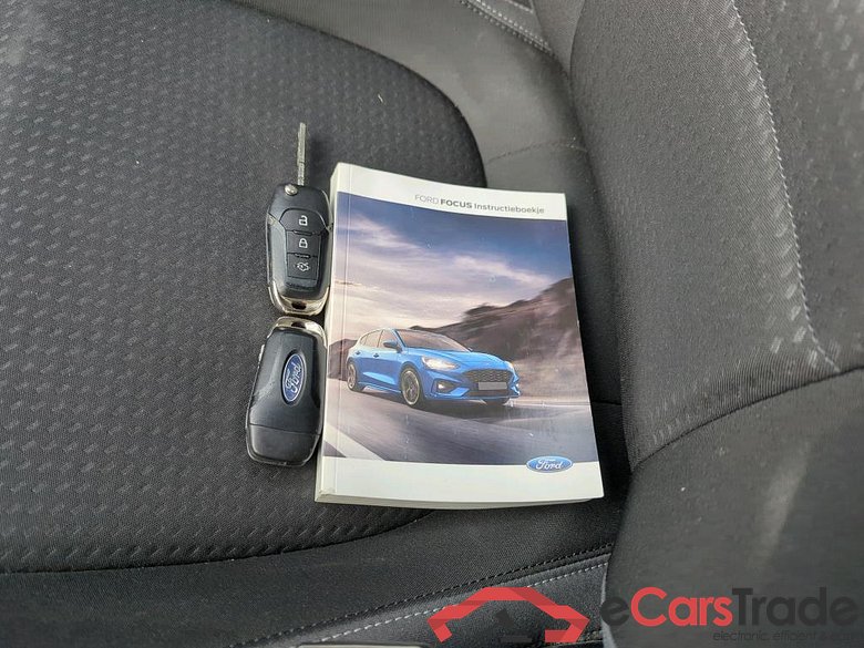 FORD Focus Wagon 74 kW #6