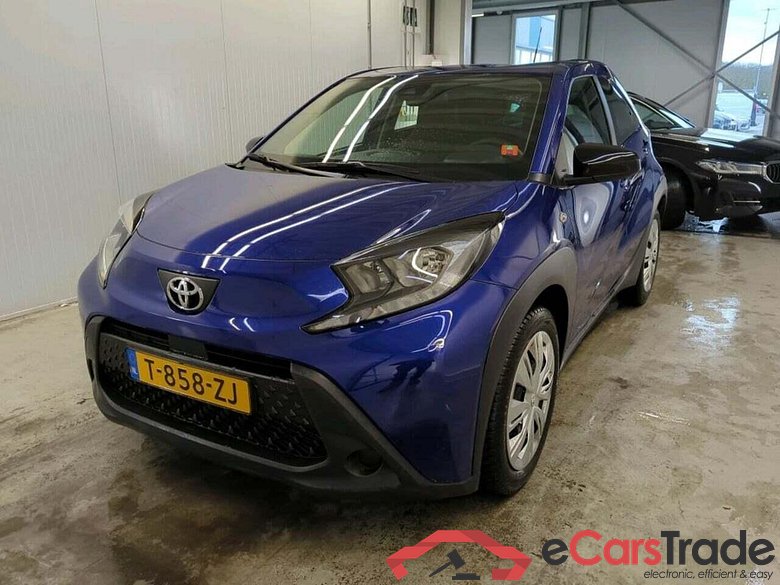 TOYOTA Aygo X 1.0 VVT-i MT Play #1