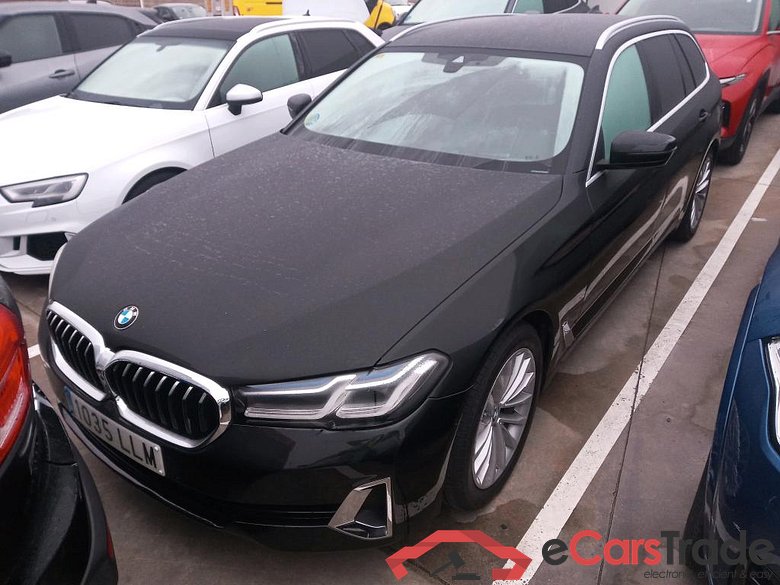 BMW Serie 5 / 2020 / 5P / familiar 520dA xDrive Touring #1
