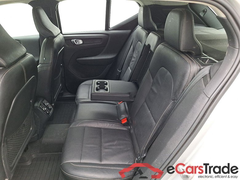 Volvo, XC40 '17, Volvo XC40 B4 AWD Inscription DCT 5d #4