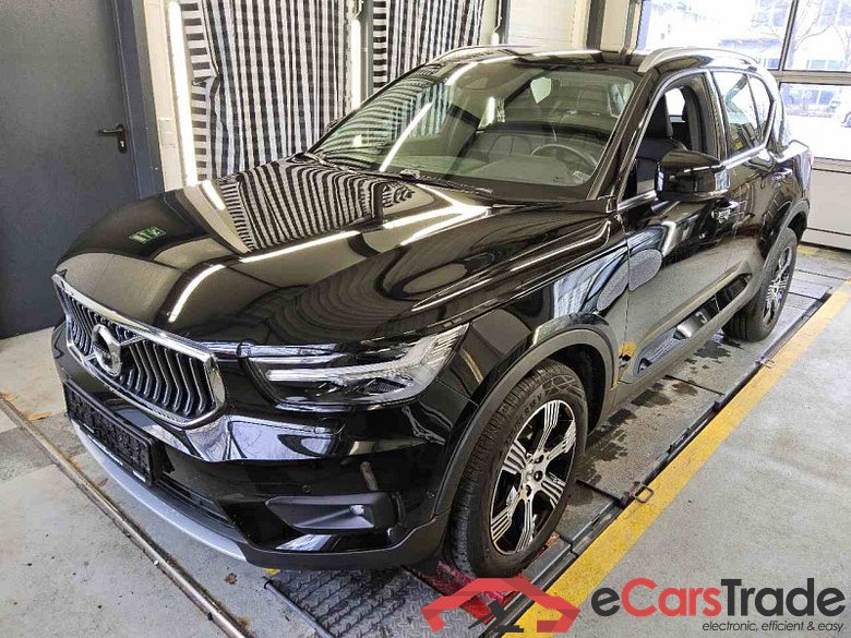Volvo XC40 (2017->) DE - SUV5 B4 2WD EU6d, Inscription (EURO 6d), 2020 - 2022