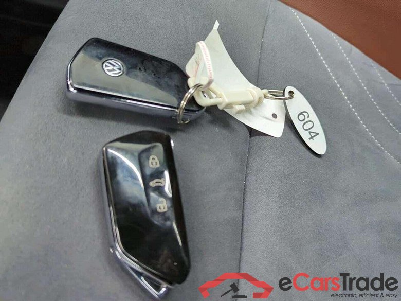 VOLKSWAGEN ID.4 First 77 kWh #4