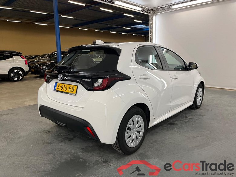 TOYOTA YARIS 1.5 Hybrid Active #4