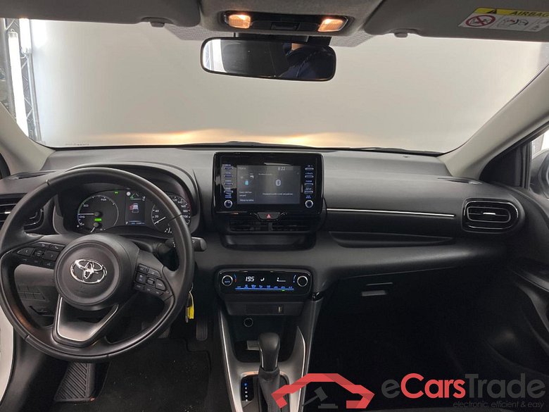 TOYOTA YARIS 1.5 Hybrid Active #6