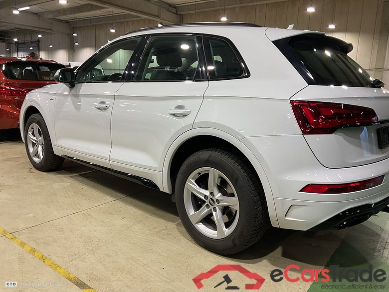 AUDI Q5 2.0 40 TDI S TRONIC QUATTRO B. E. S LINE #3