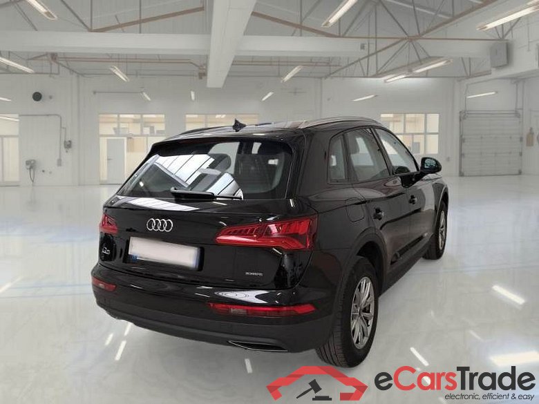 AUDI Q5 / 2016 / 5P / SUV 40 TDI BUSINESS QUATTRO S TRONIC #2