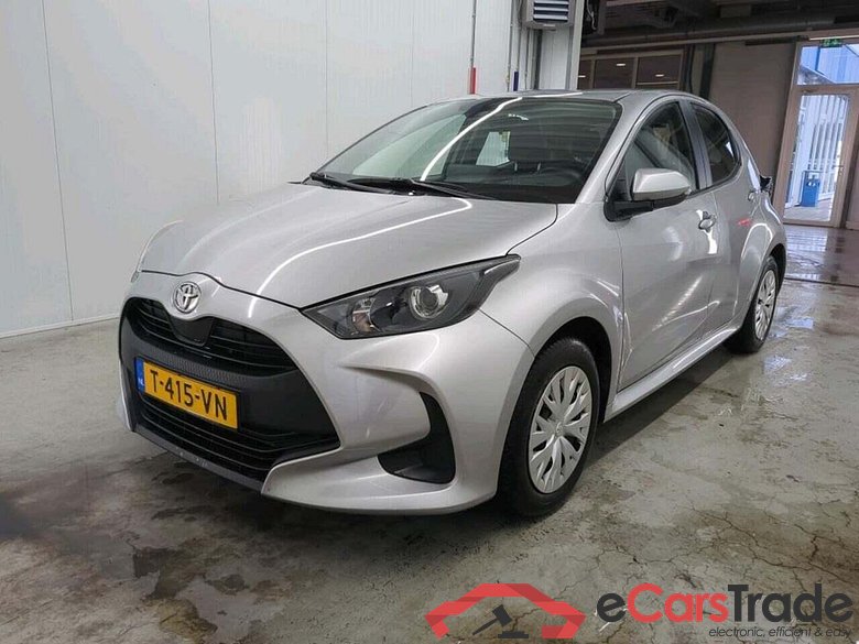 TOYOTA Yaris 1.5 VVT-i Active #1