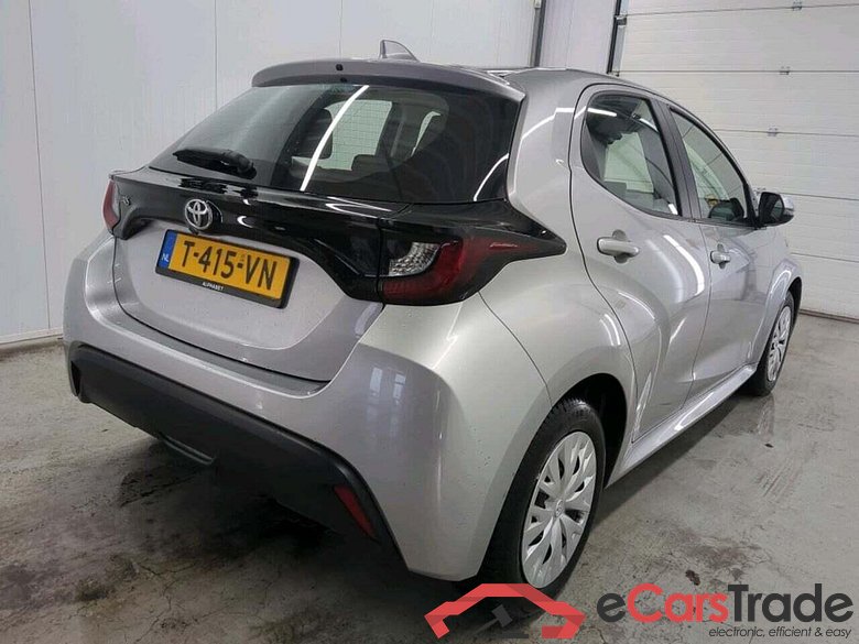TOYOTA Yaris 1.5 VVT-i Active #2