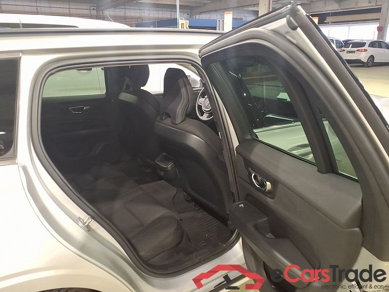 VOLVO V60 - 2018 2.0 B3 MHE Momentum Pro Geartronic #5