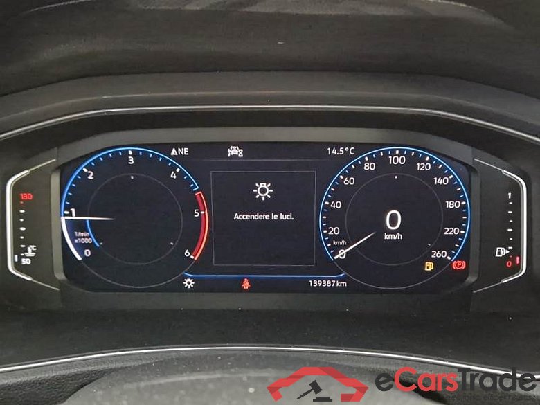 VOLKSWAGEN T-ROC / 2017 / 5P / SUV 1.6 TDI SCR ADVANCED BMT #4