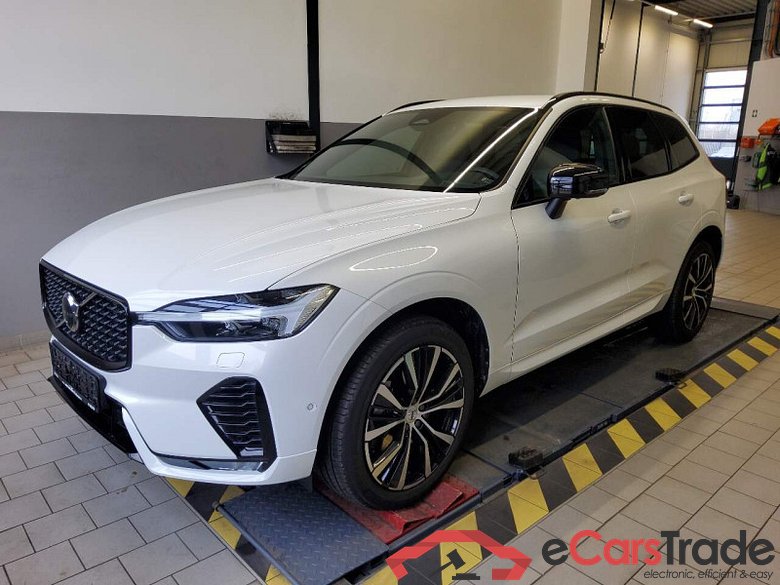 Volvo XC60 (03.2017->) DE - SUV5 B5 (Benzin) AWD EU6d, Plus Dark Mild-Hybrid (EURO 6d), (Facelift) 2022 #1