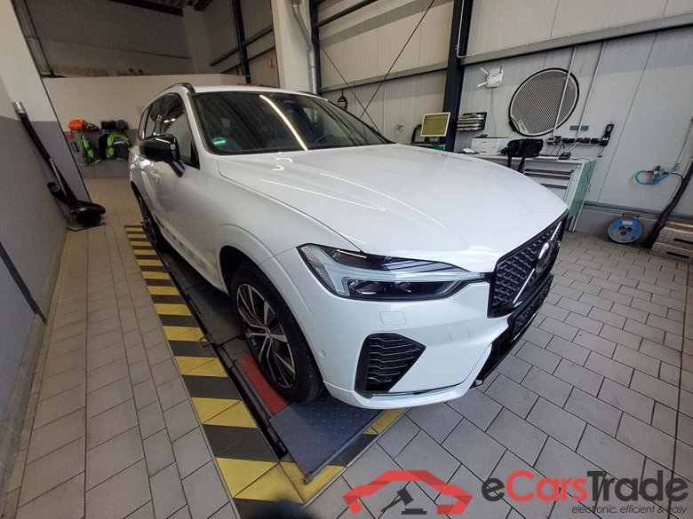 Volvo XC60 (03.2017->) DE - SUV5 B5 (Benzin) AWD EU6d, Plus Dark Mild-Hybrid (EURO 6d), (Facelift) 2022 #2