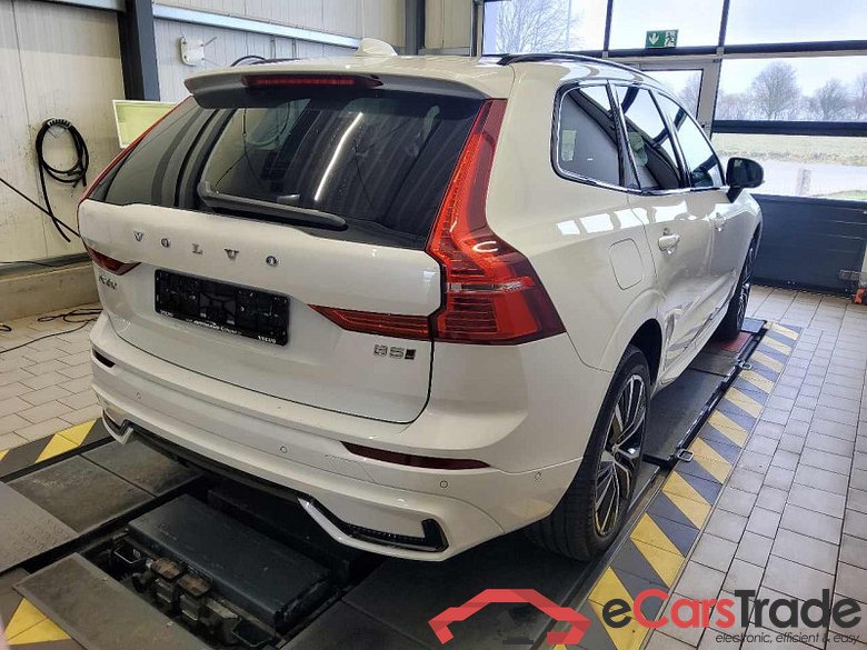 Volvo XC60 (03.2017->) DE - SUV5 B5 (Benzin) AWD EU6d, Plus Dark Mild-Hybrid (EURO 6d), (Facelift) 2022 #3