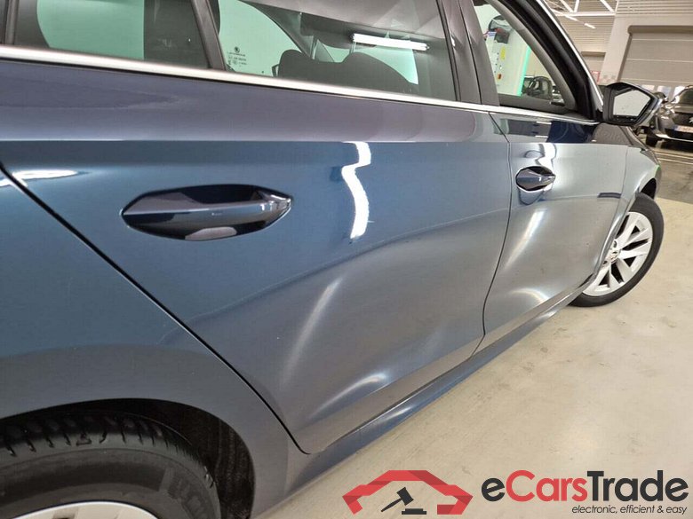 SKODA OCTAVIA COMBI 1.0 TSI STYLE DSG #6