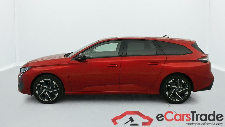 Peugeot 308 SW Hybrid 145 e-DCS6 Allure #5