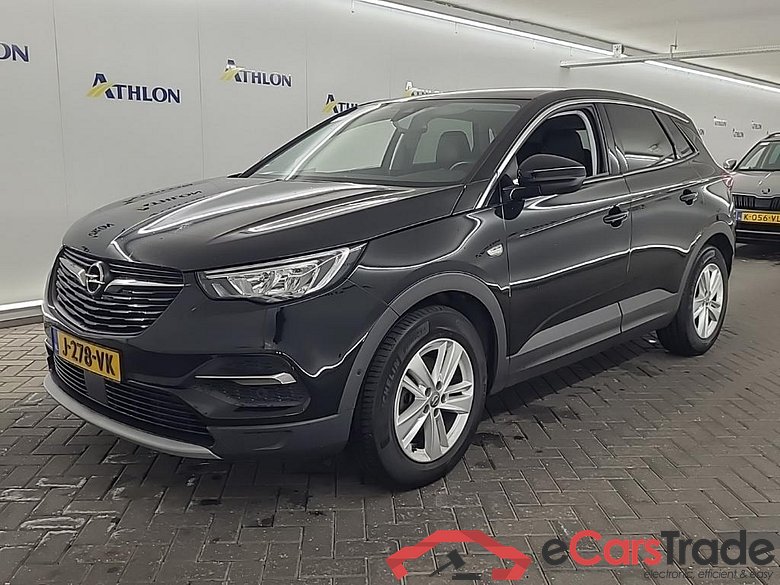OPEL Grandland X 1.2 Turbo S&S 96kW Bus. Executive 5D #1
